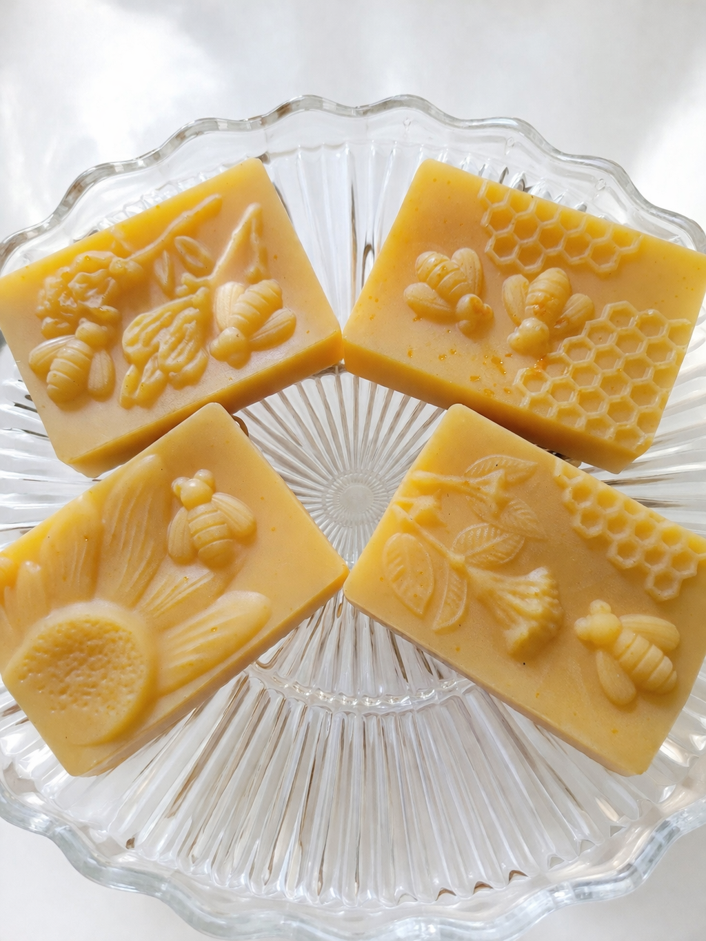 Papaya & Kojic Acid Brightening Soap - Melt and Pour (Unscented)